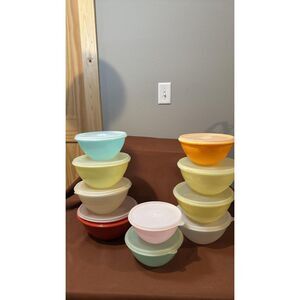 Lot of 10 Tupperware Vintage Bowls with Lids # 236, 235, 234, and 233